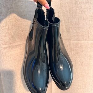 Capelli of New York Glossy Black Chelsea Ankle Boots